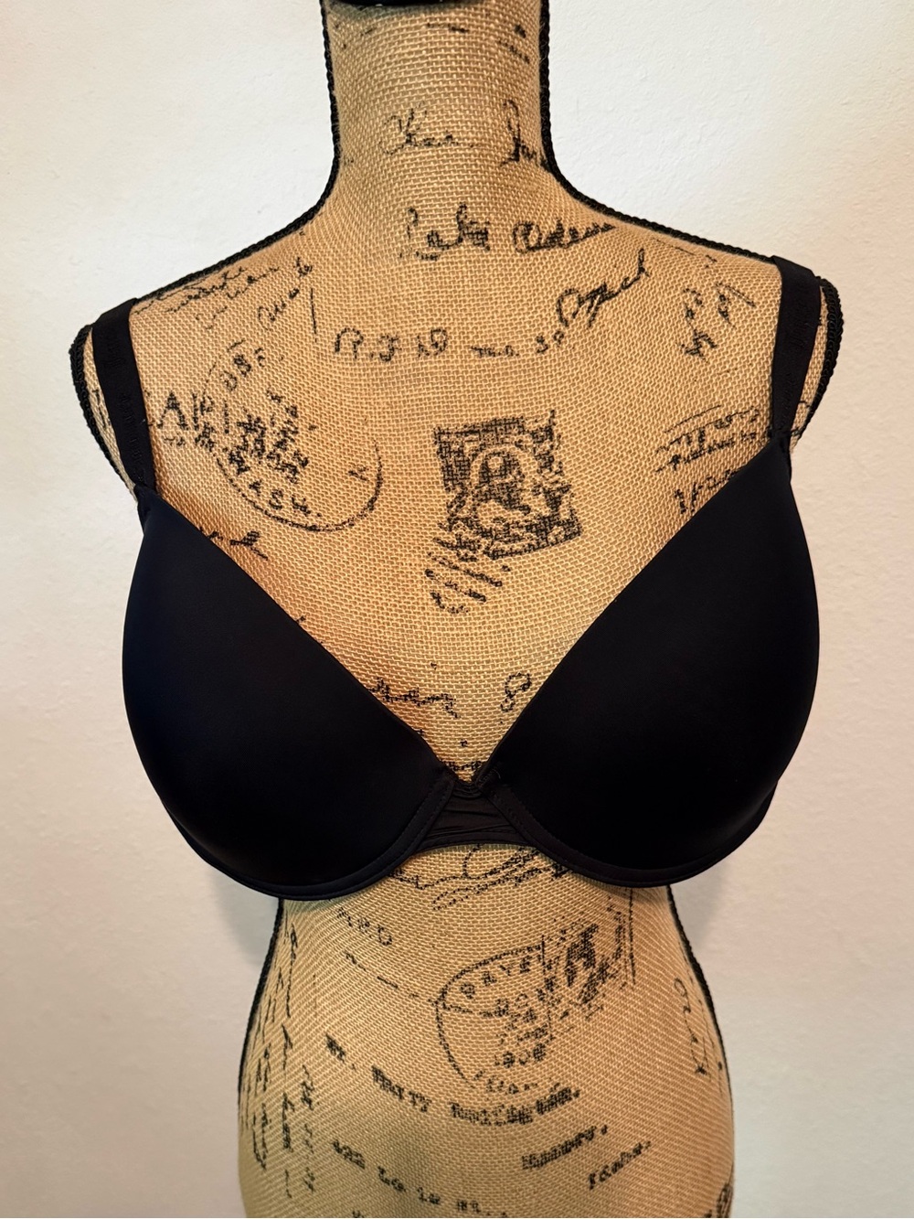 Juicy Couture Black underwire bra 42D